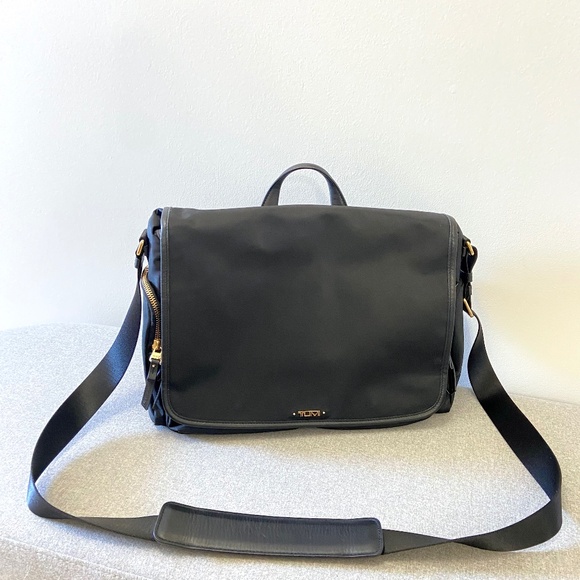 TUMI Messenger Bag - Picture 1 of 10
